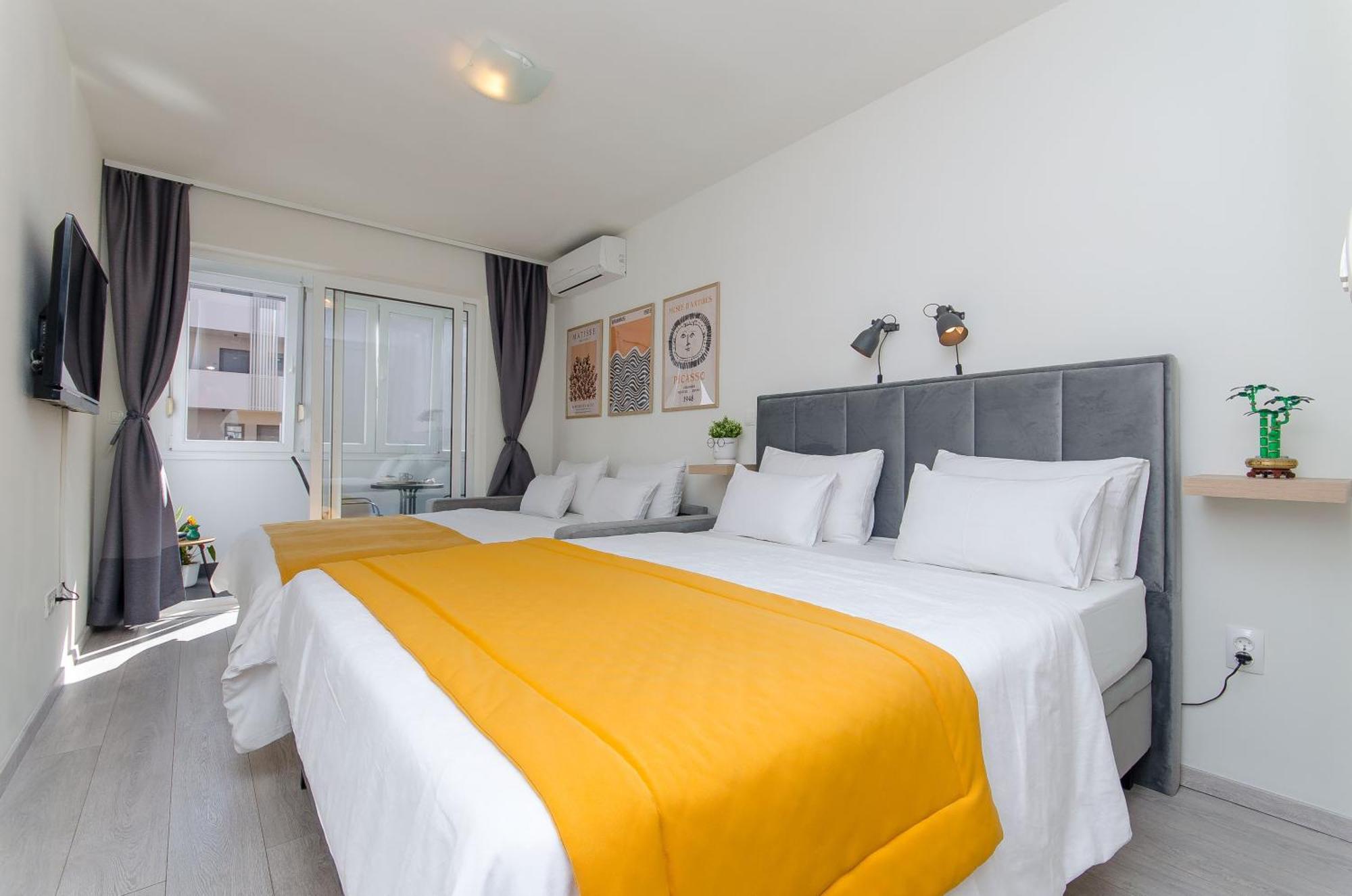 Side By Side Apartments 斯普利特 外观 照片